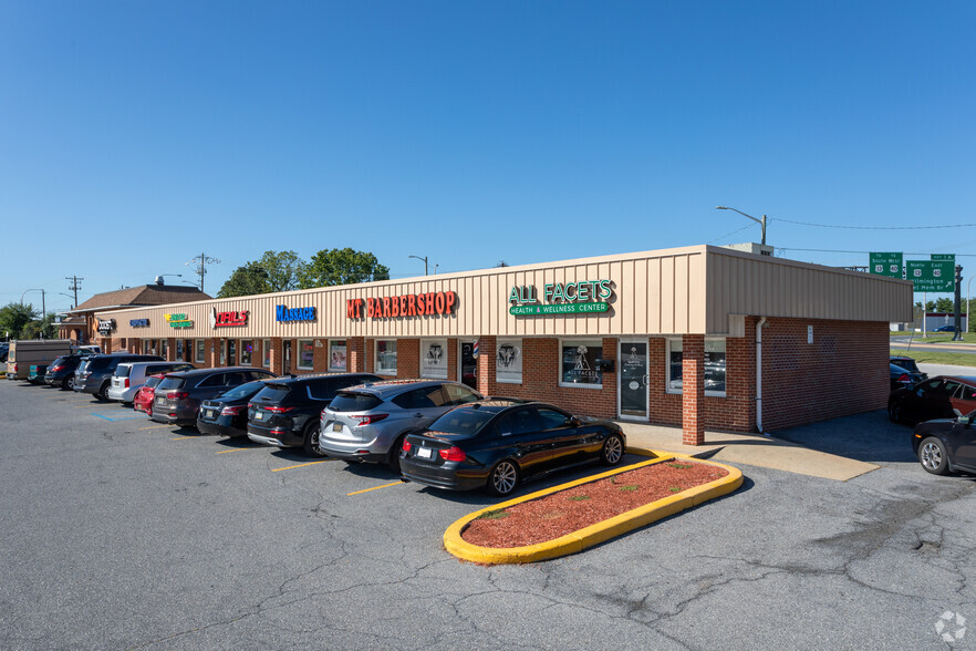 1-196 Penn Mart Shoppnig Ctr, New Castle, DE for lease - Building Photo - Image 2 of 7