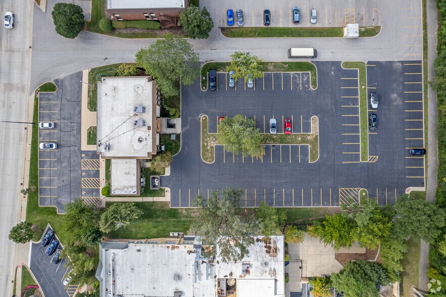 261 E Lake St, Bloomingdale, IL for lease - Aerial - Image 3 of 10