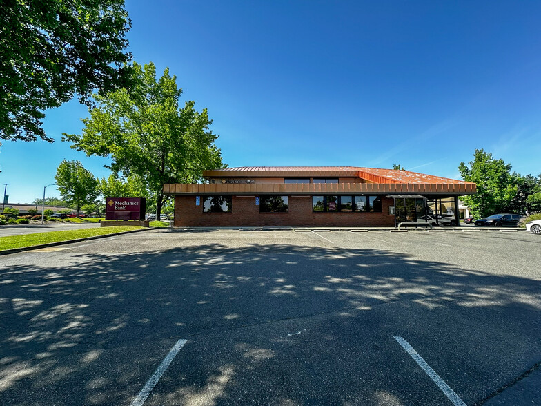 185 Hartnell Ave, Redding, CA for lease - Building Photo - Image 3 of 3