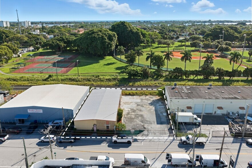 4504 Georgia Ave, West Palm Beach, FL for lease - Building Photo - Image 3 of 15