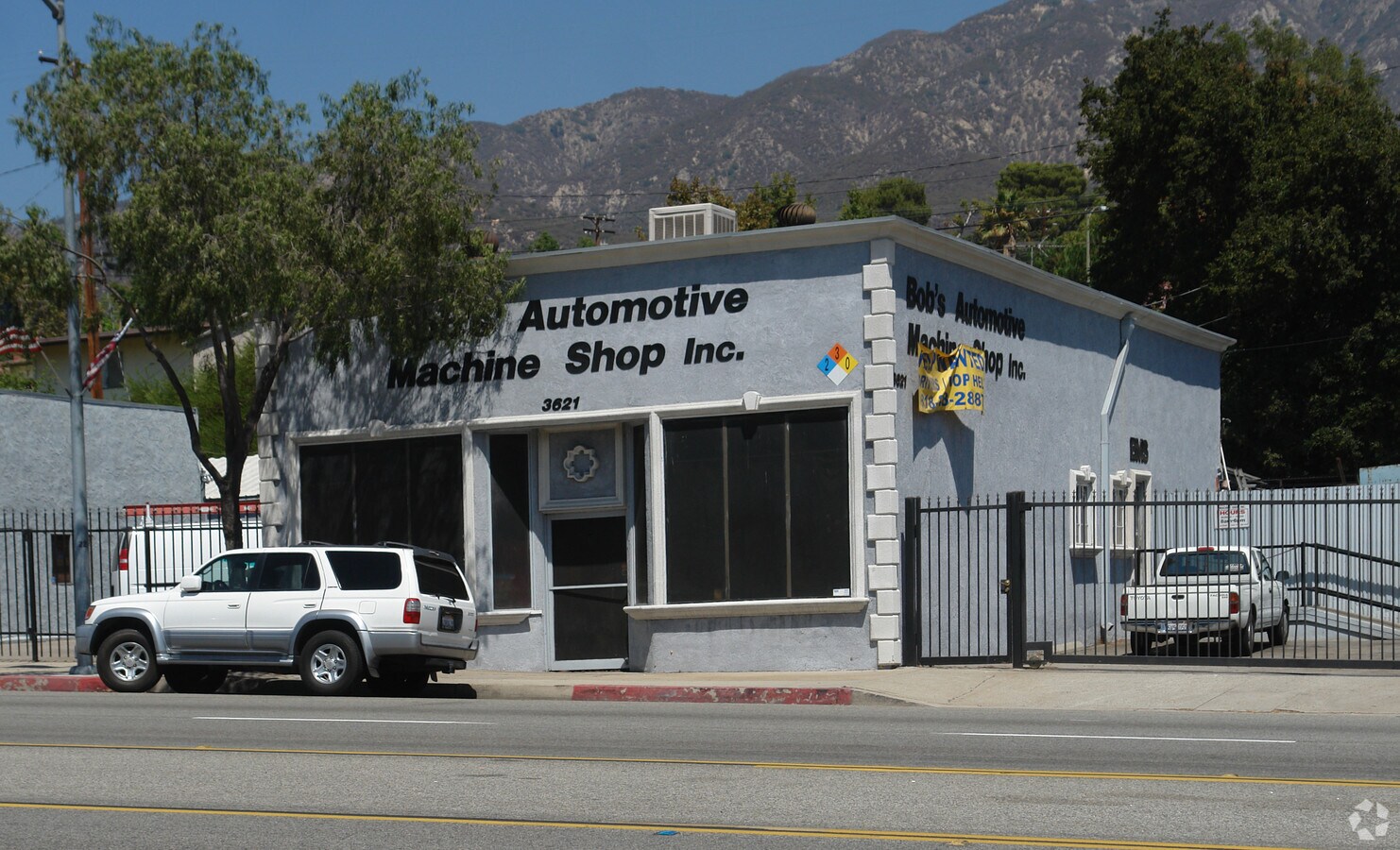 3621 Foothill Blvd, La Crescenta, CA, 91214 Auto Repair Property For