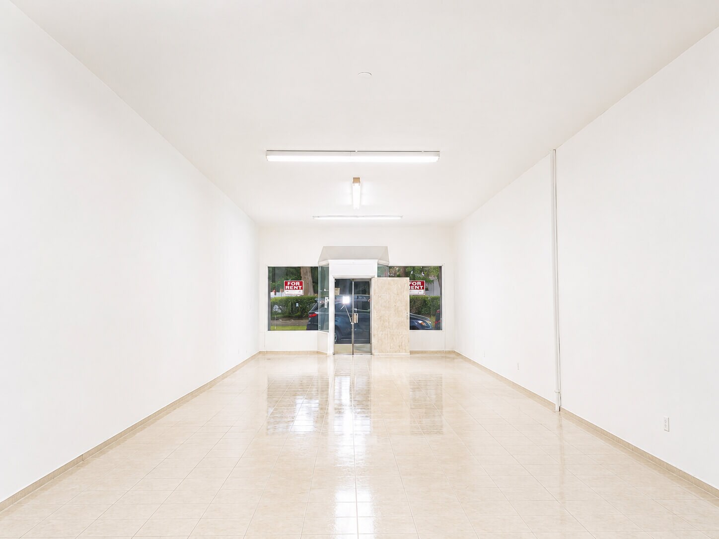 2074 Santa Fe Ave, Long Beach, CA for lease Interior Photo- Image 1 of 5