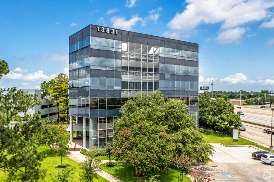 13831 Northwest Fwy, Houston, TX for lease - Building Photo - Image 1 of 12