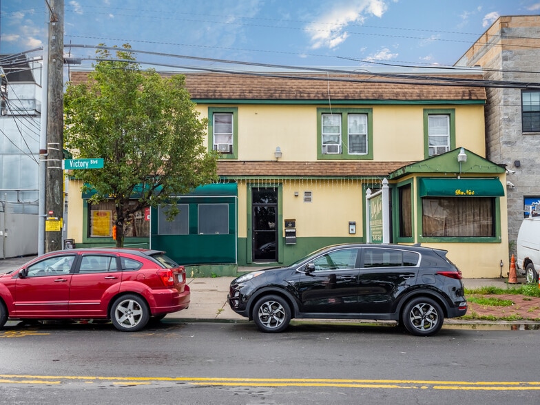 4358 Victory Blvd, Staten Island, NY for sale - Building Photo - Image 2 of 19