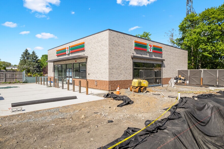 170 W Railroad Ave, Garnerville, NY 10923 7Eleven