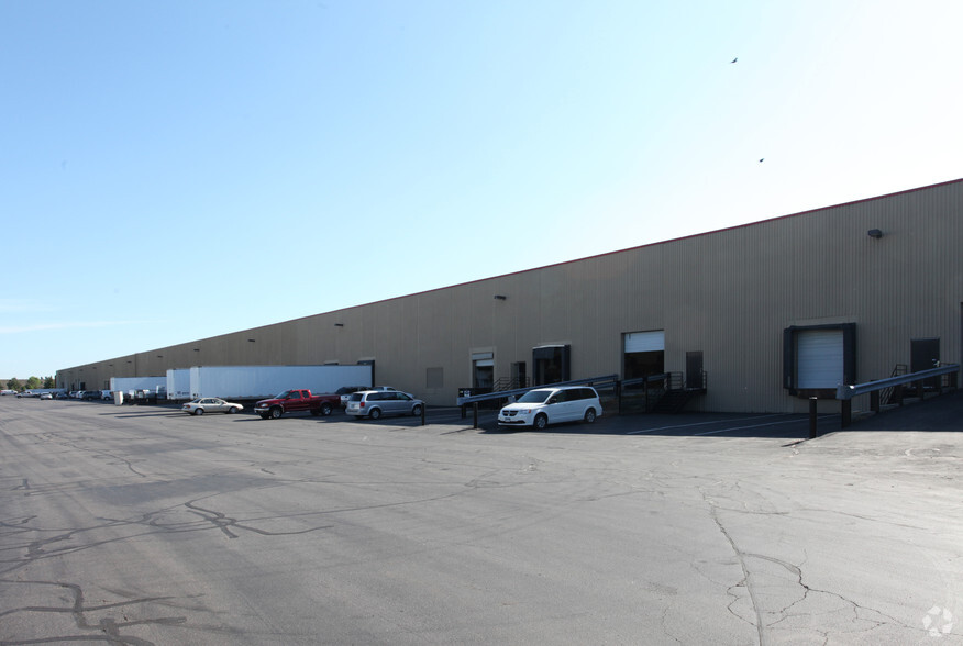 8900 109th Ave N, Champlin, MN for lease - Building Photo - Image 2 of 3