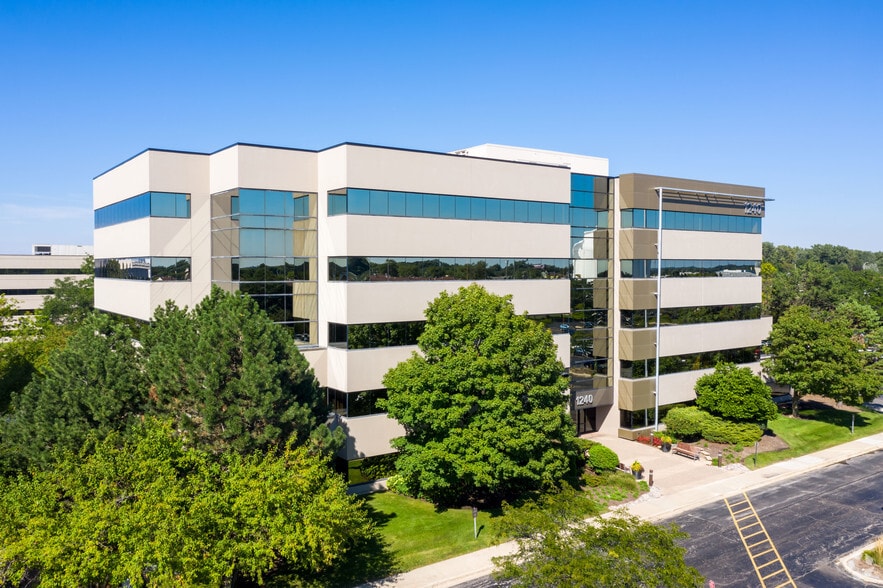 1240 E Diehl Rd, Naperville, IL for lease - Building Photo - Image 2 of 16