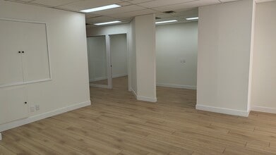 409 Granville St, Vancouver, BC for lease Interior Photo- Image 2 of 5