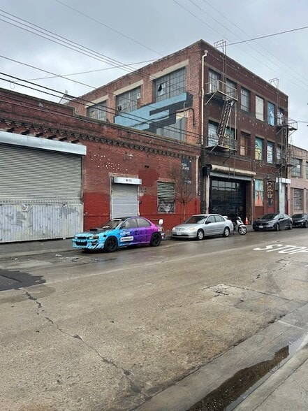 615 S Anderson St, Los Angeles, CA for lease - Building Photo - Image 3 of 24