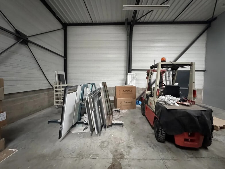 10 Allée Des Chaumes, Conflans-Sainte-Honorine for lease - Interior Photo - Image 3 of 10