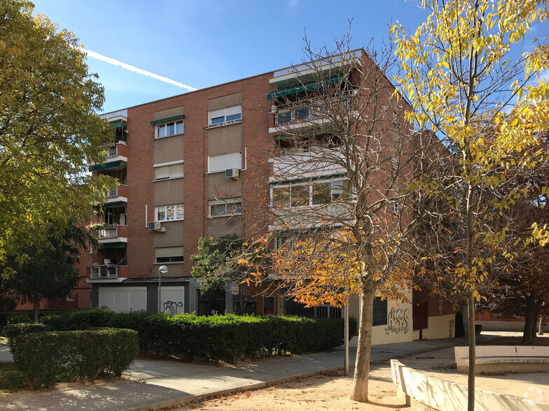 Calle Julia García Boután, 23, Madrid, Madrid for lease - Building Photo - Image 1 of 3