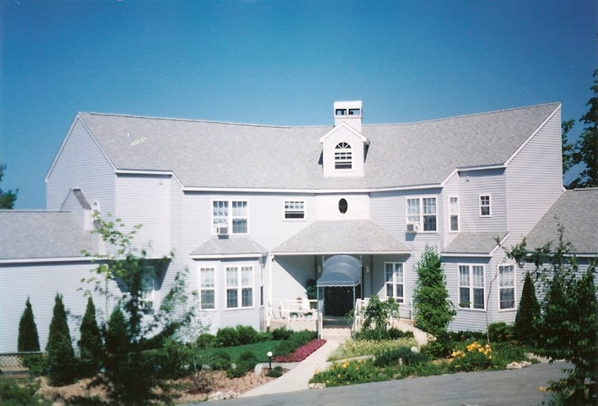 6767 S Pleasantview Rd, Harbor Springs, MI for sale - Primary Photo - Image 1 of 5