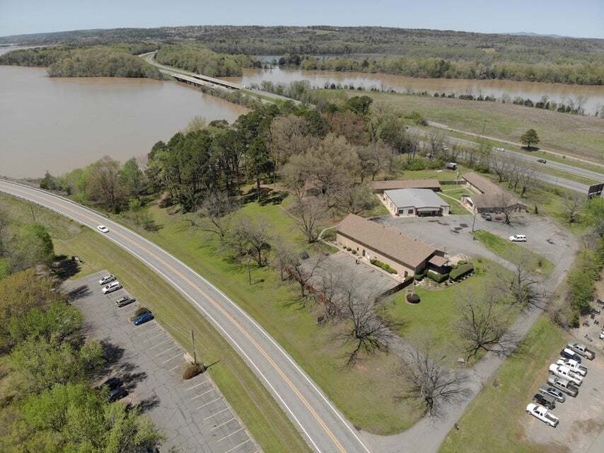 400 Lake Front Dr, Russellville, AR for sale Primary Photo- Image 1 of 4