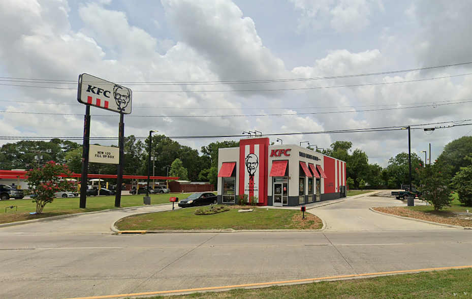 2203 N Parkerson Ave, Crowley, LA for lease - Building Photo - Image 1 of 6