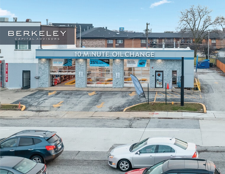 4819 W 93rd St, Oak Lawn, IL for lease - Building Photo - Image 2 of 12