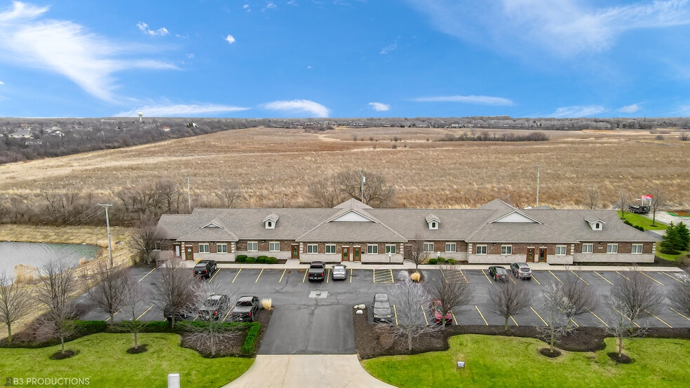 12410 W Horseshoe Dr, New Lenox, IL for lease - Building Photo - Image 1 of 3