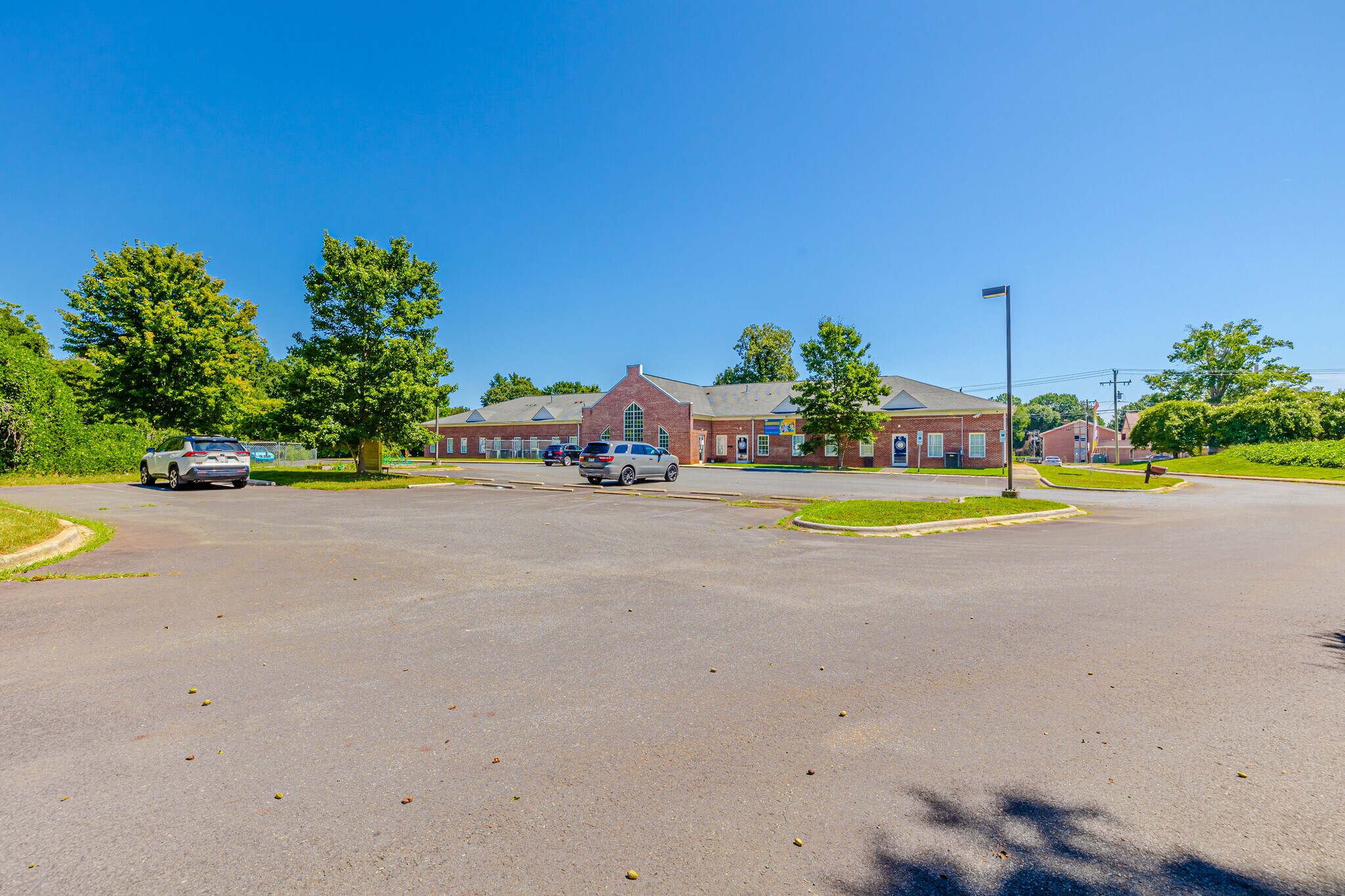 721 W Sugar Creek Rd, Charlotte, NC 28206 - Office for Sale | LoopNet