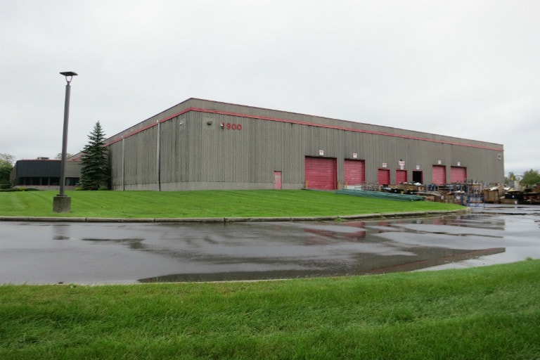 1900 Corporate Blvd, Newburgh, NY for lease - Building Photo - Image 2 of 8