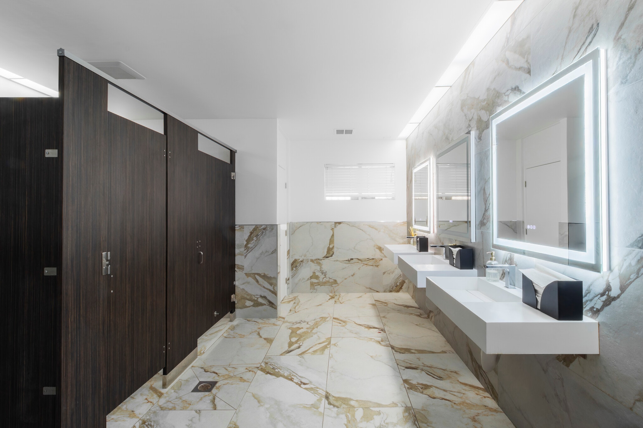 8255 W Sunset Blvd, West Hollywood, CA for lease Interior Photo- Image 1 of 8