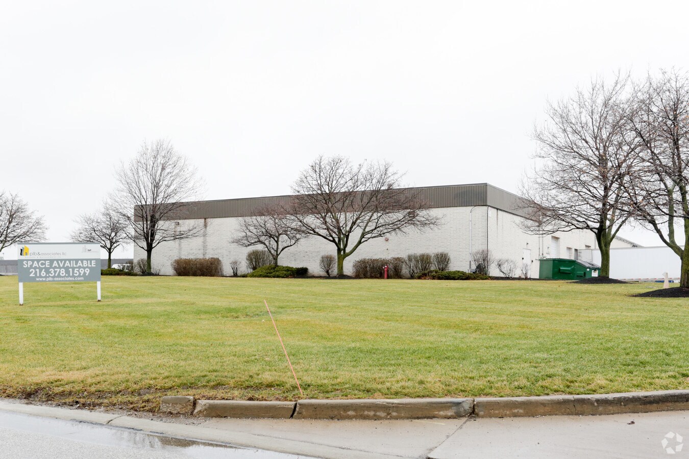 17830 Englewood Dr, Middleburg Heights, OH 44130