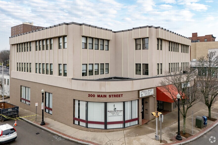 200 Main St, Pawtucket, RI for sale - Primary Photo - Image 1 of 1