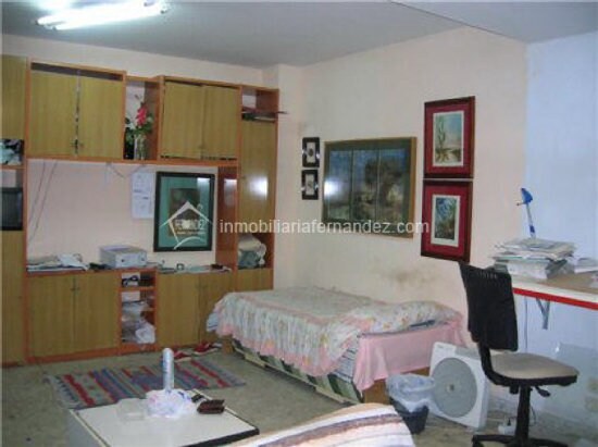 Retail in Cáceres for sale - Building Photo - Image 1 of 3