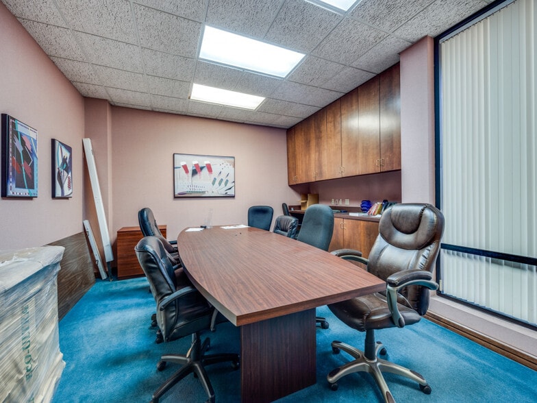 1595 N Central Expy, Richardson, TX for sale - Building Photo - Image 2 of 26