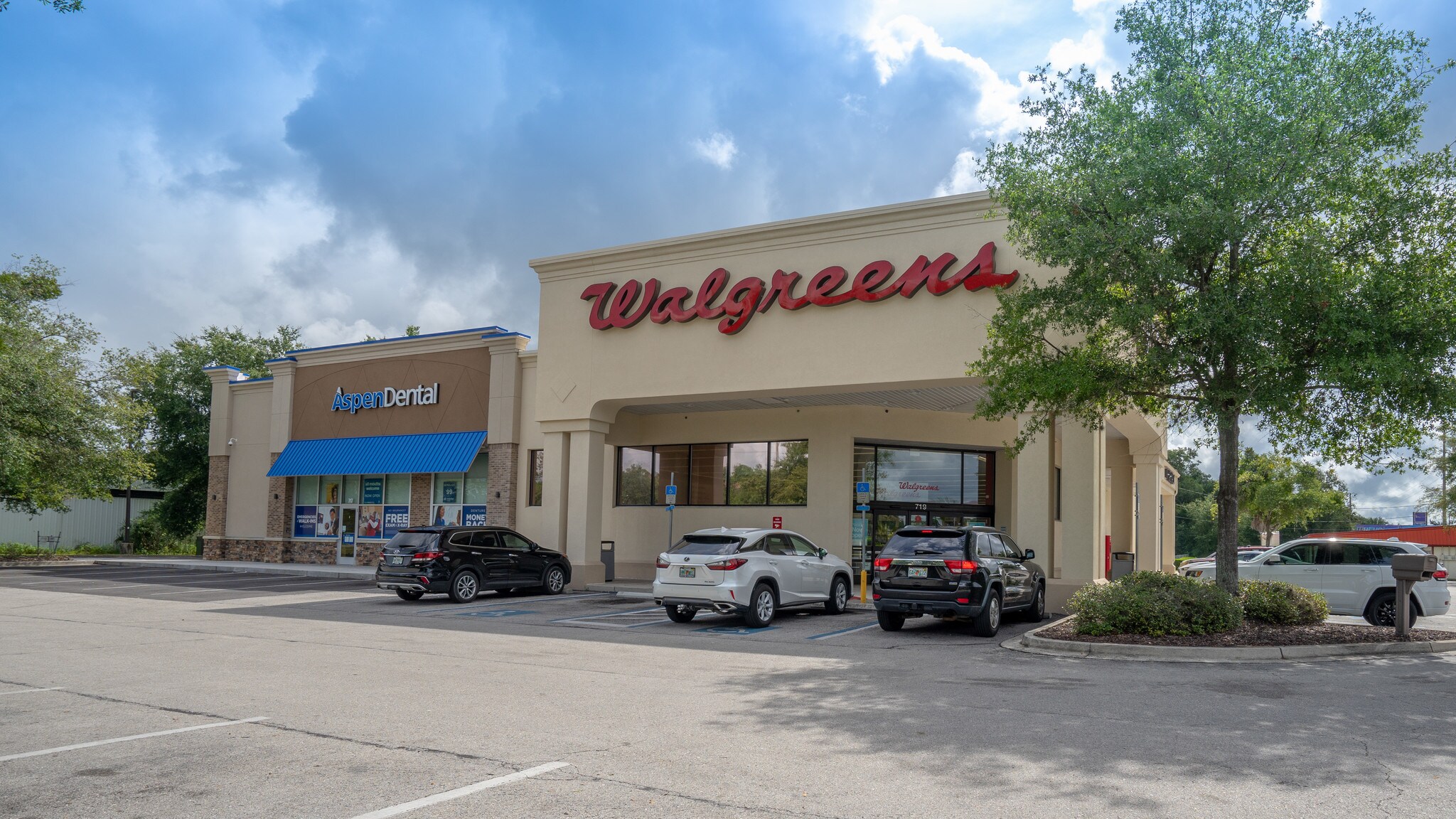 Walgreens, Palatka, FL for sale Building Photo- Image 1 of 1