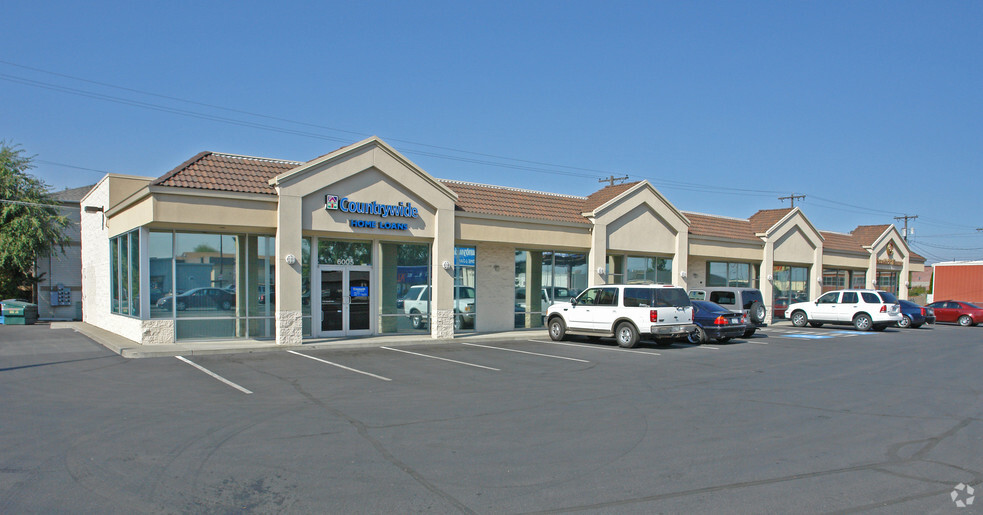 6005-6011 N Division St, Spokane, WA for lease - Primary Photo - Image 1 of 3