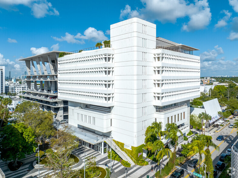 1111 Lincoln Rd, Miami Beach, FL for lease - Building Photo - Image 2 of 4