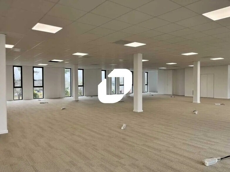 Retail in Mérignac for lease - Interior Photo - Image 3 of 7