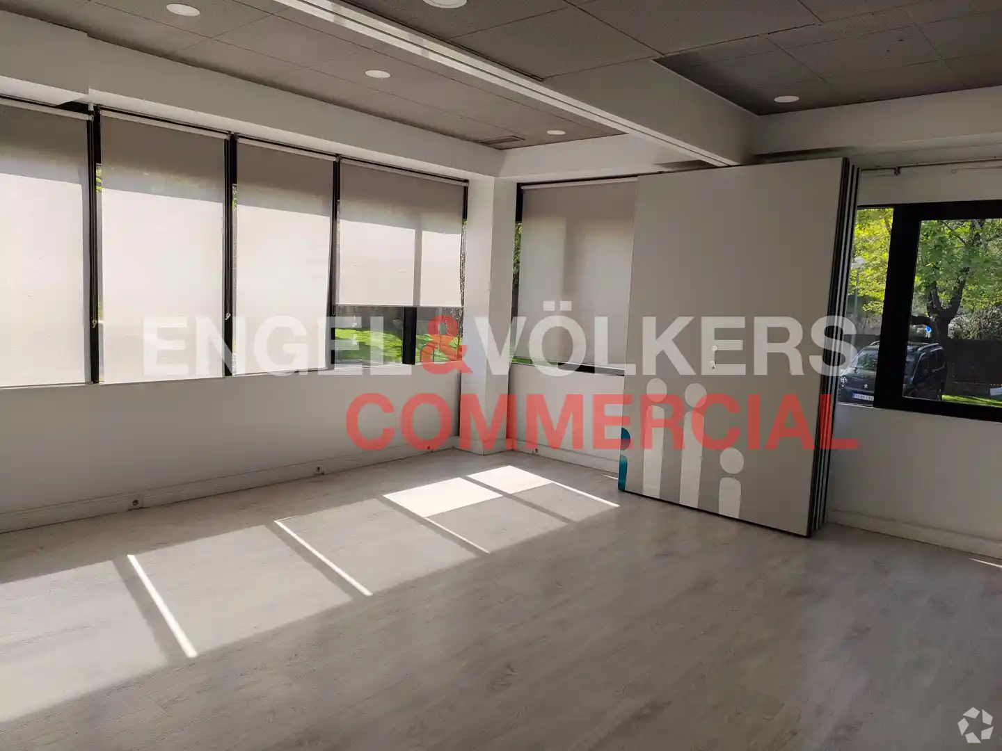 Office in Alcobendas, MAD for lease Interior Photo- Image 1 of 7