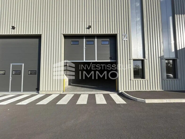 Flex in Serris for lease - Building Photo - Image 3 of 6