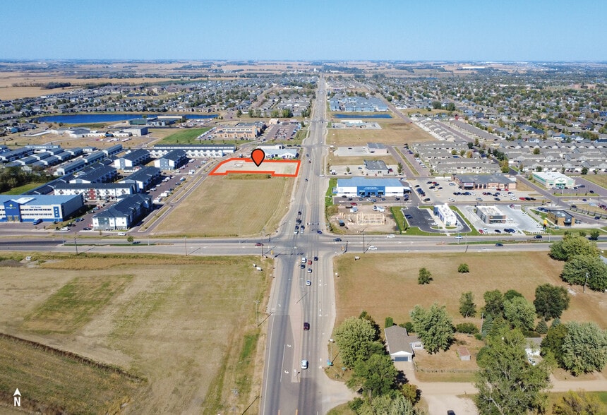 3200 Ellis, Sioux Falls, SD for sale - Building Photo - Image 1 of 4