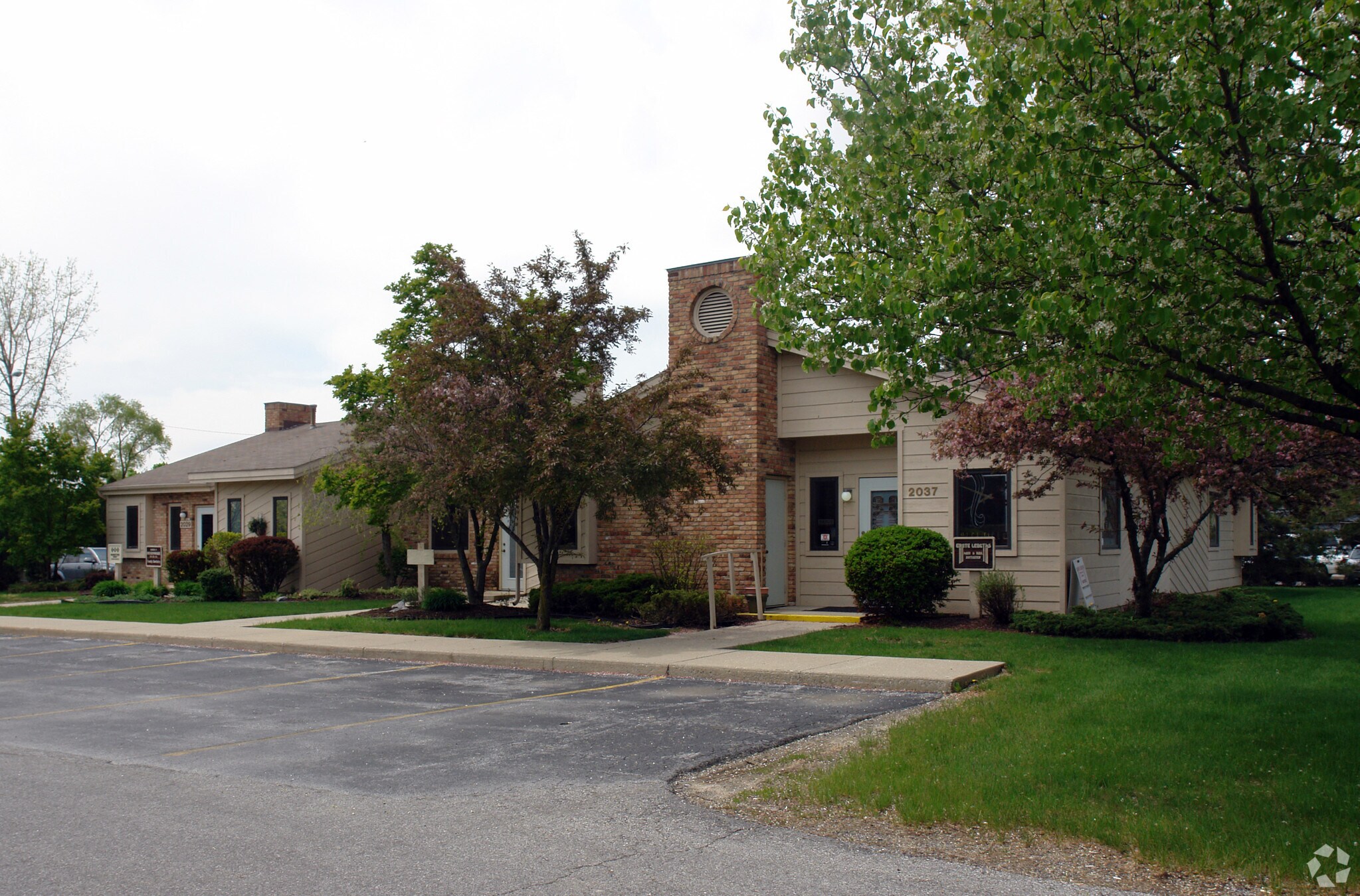 2031 Reed Rd, Fort Wayne, IN for sale Primary Photo- Image 1 of 1