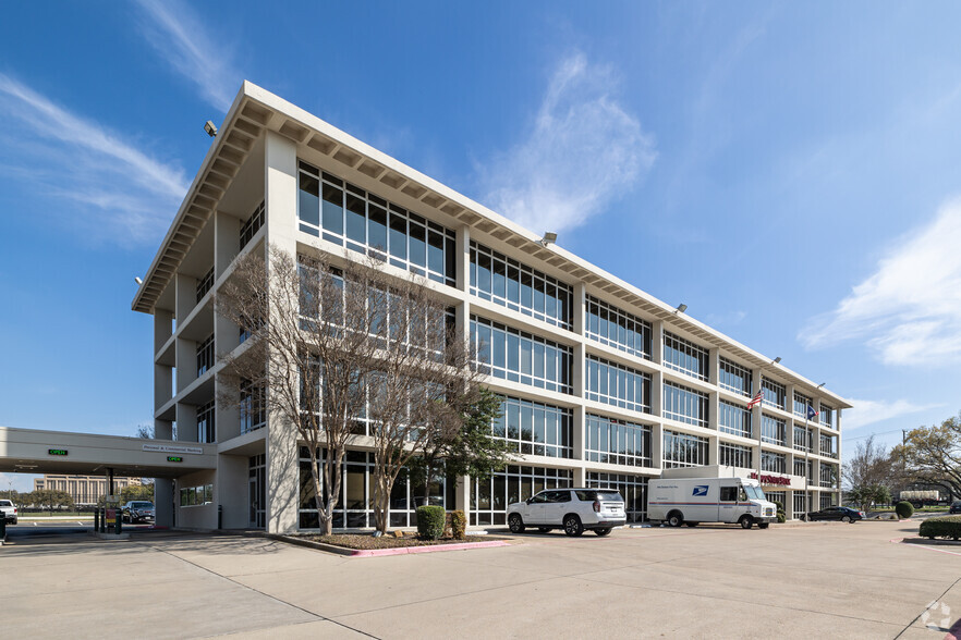 2525 Ridgmar Blvd, Fort Worth, TX for lease - Building Photo - Image 2 of 20