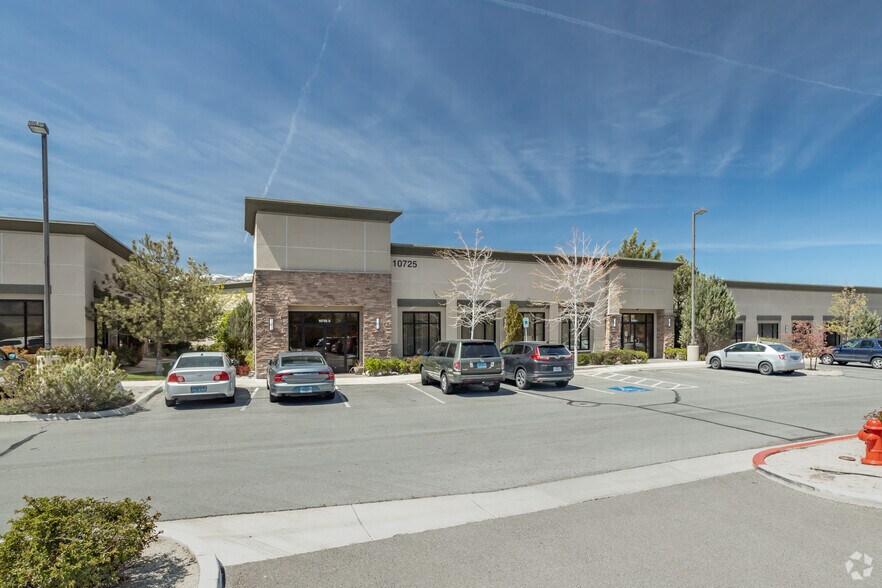 10725 Double R Blvd, Reno, NV 89521