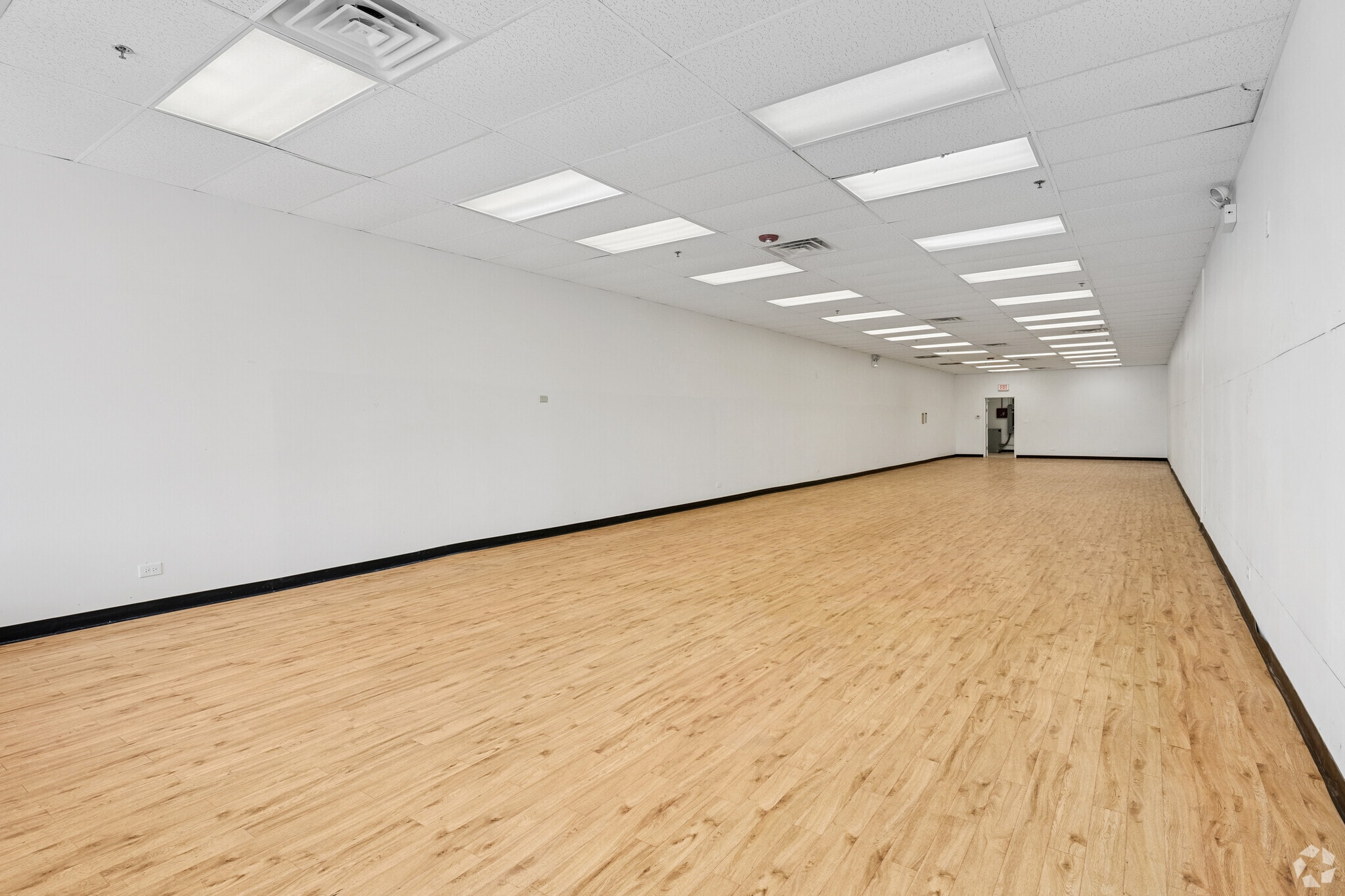 401-499 Lake Cook Rd, Deerfield, IL for lease Interior Photo- Image 1 of 2