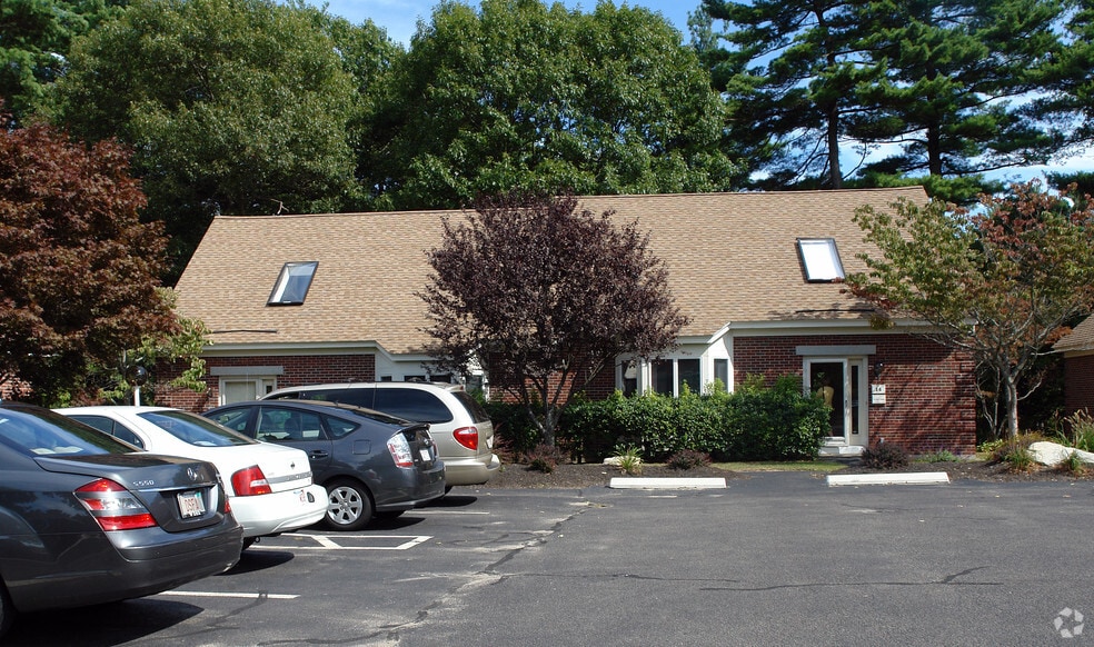 175  14-15 Derby St, Hingham, MA for lease - Building Photo - Image 3 of 6