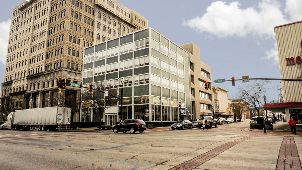 2 S 3rd St, Hamilton, OH for sale Primary Photo- Image 1 of 1