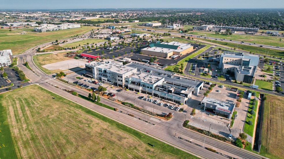 13230 Pawnee Dr, Oklahoma City, OK for lease - Building Photo - Image 2 of 6