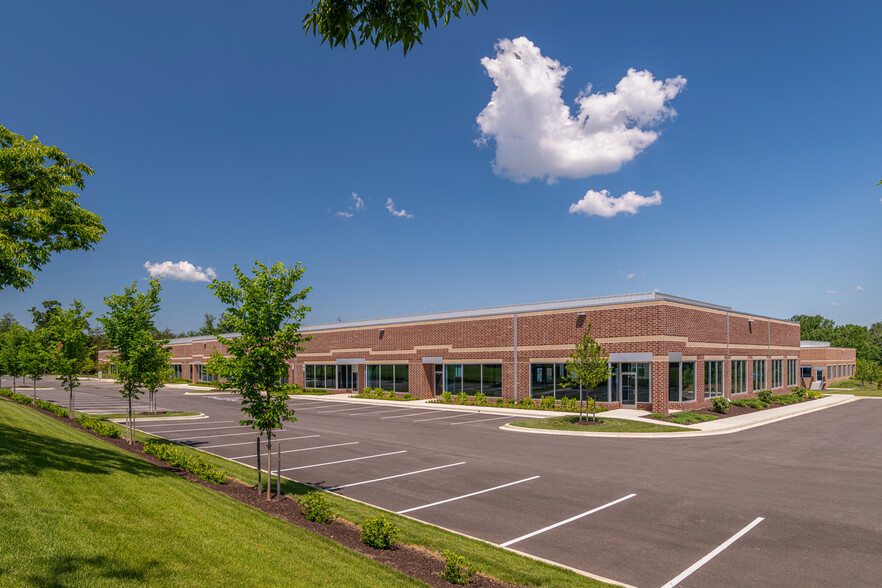 1503 Signature Dr, Hanover, MD for lease - Building Photo - Image 1 of 17