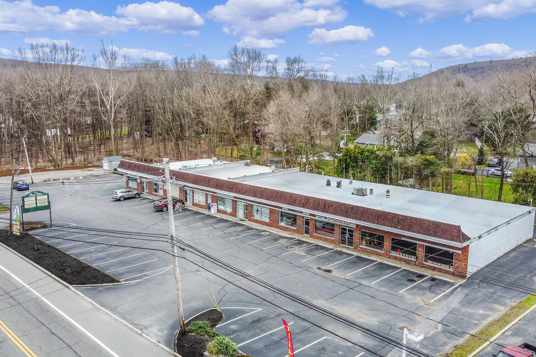 5501 Berkshire Valley Rd, Oak Ridge, NJ 07438