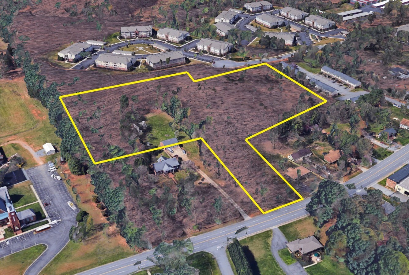 556 Leesville Rd, Lynchburg, VA 24502