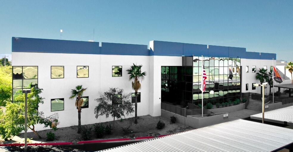 2424 S 21st St, Phoenix, AZ for lease - Building Photo - Image 1 of 14