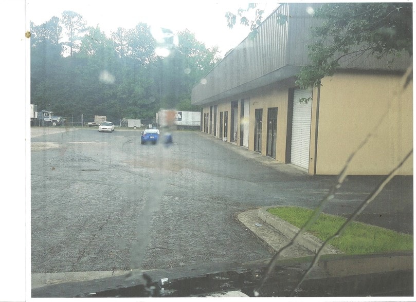 2528 Pleasantdale Rd, Atlanta, GA 30340