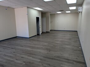 6701 Beach Blvd, Jacksonville, FL for lease Interior Photo- Image 1 of 12