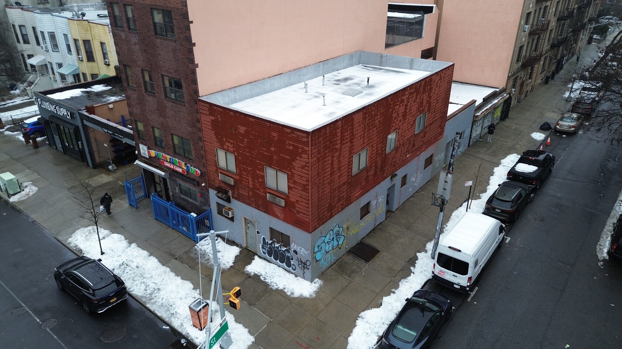 3202 31st Ave, Astoria, NY for sale Primary Photo- Image 1 of 3