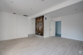 2699 W 79th St, Hialeah, FL for lease Interior Photo- Image 1 of 5