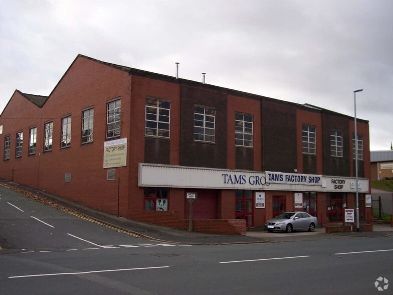 Former Robust UK Premises portfolio of 2 properties for sale on LoopNet.com - Building Photo - Image 2 of 2